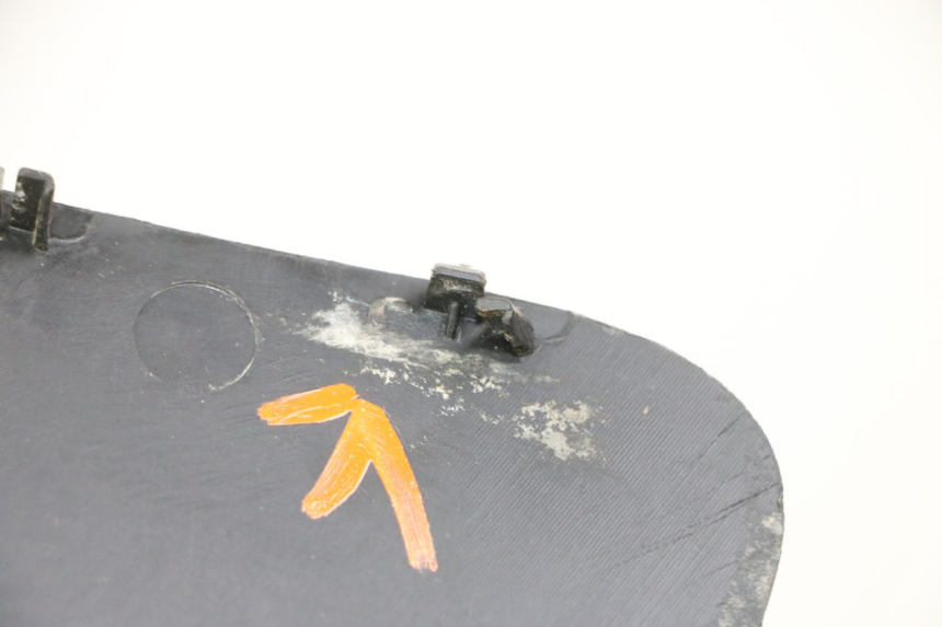 photo de JUNÇÃO DO DESCANSO DE PÉ ESQUERDO GILERA NEXUS 300 (2008 - 2013) - Detalhe da peça
