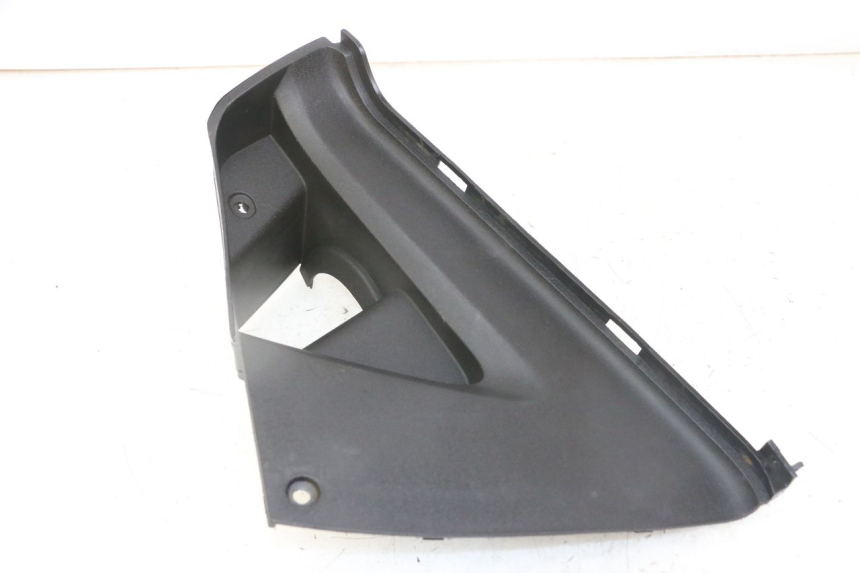 photo de JUNÇÃO DO DESCANSO DE PÉ ESQUERDO PEUGEOT JET FORCE CARBU 50 (2003 - 2016) - Pontos de fixação