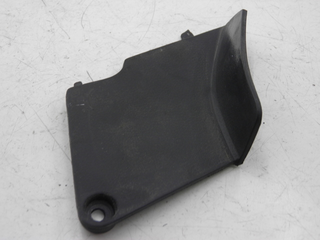 photo de JUNÇÃO DO DESCANSO DE PÉ ESQUERDO KYMCO SPACER 50 (1998 - 2009) - Zoom do estado de desgaste