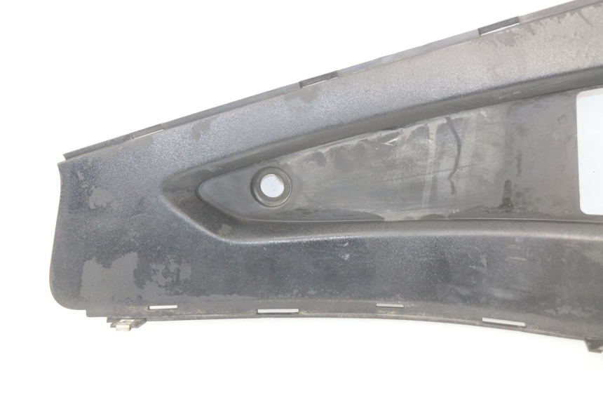 photo de JUNÇÃO DO DESCANSO DE PÉ ESQUERDO GILERA NEXUS 125 (2009 - 2013) - Pontos de fixação