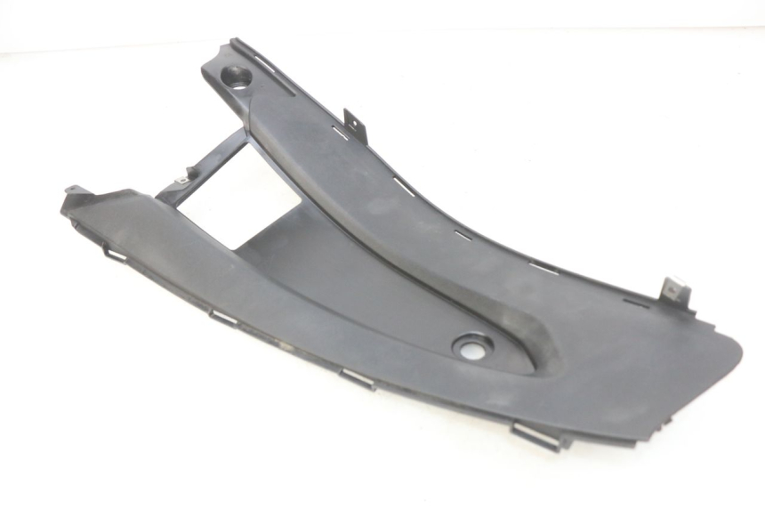 photo de JUNÇÃO DO DESCANSO DE PÉ ESQUERDO GILERA NEXUS 125 (2009 - 2013) - Detalhe da peça