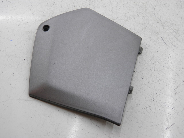 photo de JUNÇÃO DO DESCANSO DE PÉ ESQUERDO PIAGGIO MP3 RL 125 (2006 - 2014) - Vista principal