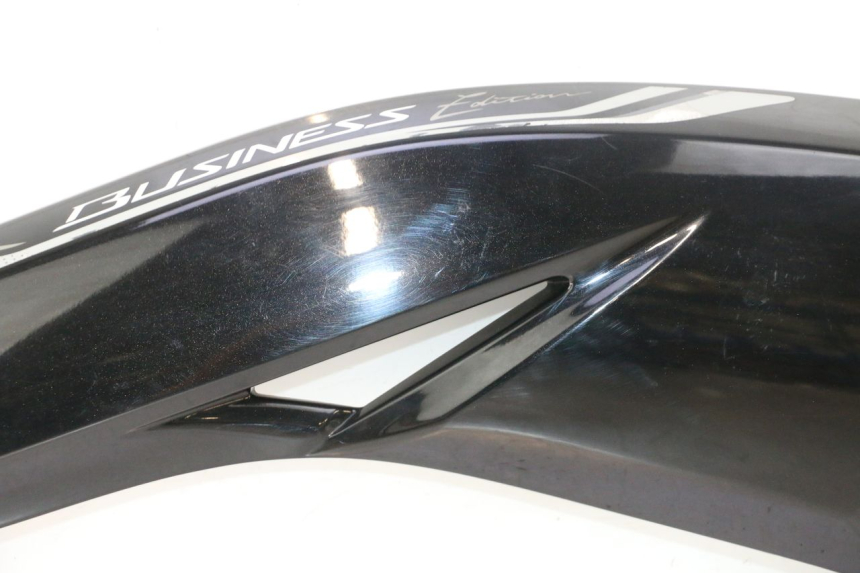 photo de JUNÇÃO DO DESCANSO DE PÉ ESQUERDO YAMAHA X-MAX XMAX 125 (2010 - 2013) - Zoom do estado de desgaste