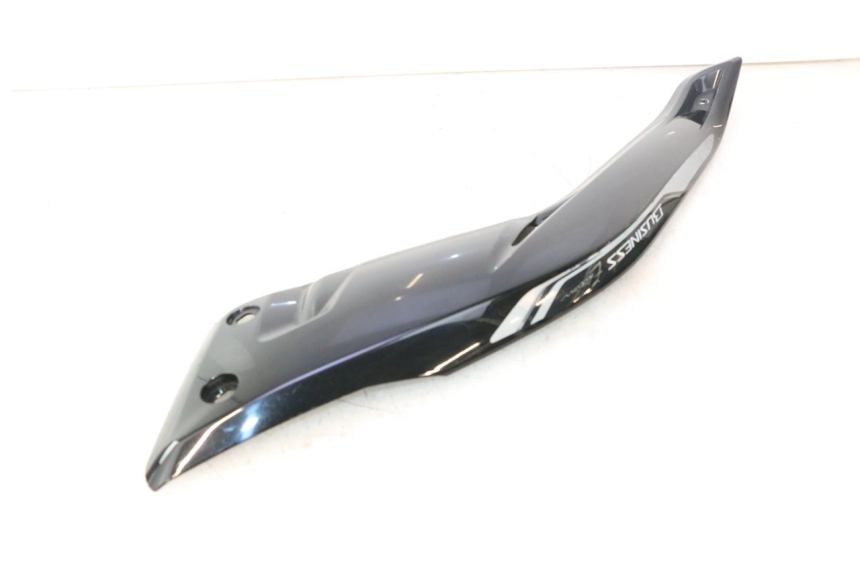 photo de JUNÇÃO DO DESCANSO DE PÉ ESQUERDO YAMAHA X-MAX XMAX 125 (2010 - 2013) - Ampliação técnica