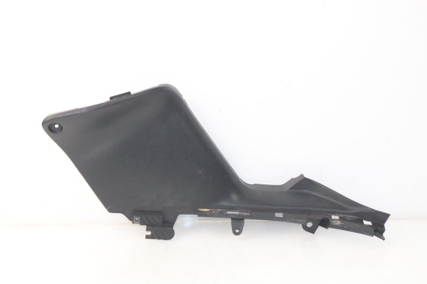 photo de JUNÇÃO DO DESCANSO DE PÉ ESQUERDO YAMAHA XP T-MAX TMAX ABS 500 (2004 - 2007) - Vista principal