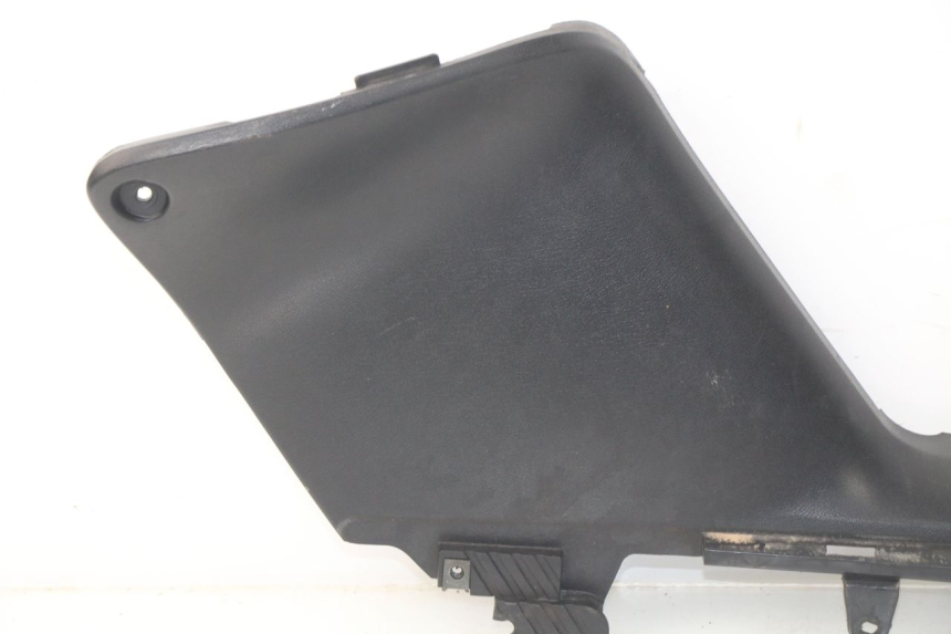 photo de JUNÇÃO DO DESCANSO DE PÉ ESQUERDO YAMAHA XP T-MAX TMAX ABS 500 (2004 - 2007) - Vista geral