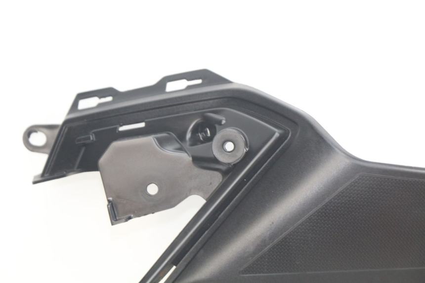 photo de JUNÇÃO DO DESCANSO DE PÉ ESQUERDO KAWASAKI Z 650 (2016 - 2019) - Marcações e referências