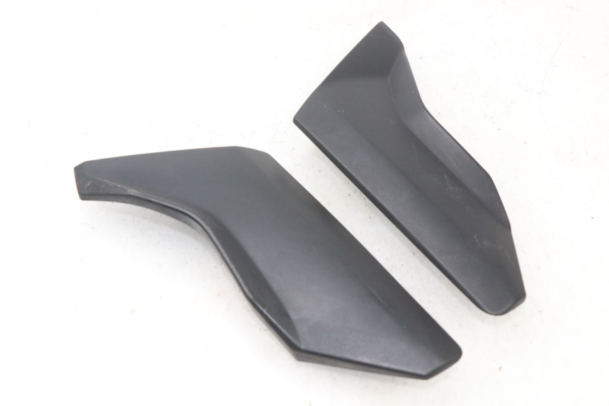 photo de JUNÇÃO DO APOIO PARA OS PÉS BMW R GS 1200 (2005 - 2007) - Vista principal