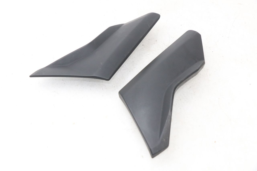 photo de JUNÇÃO DO APOIO PARA OS PÉS BMW R GS 1200 (2005 - 2007) - Zoom do estado de desgaste