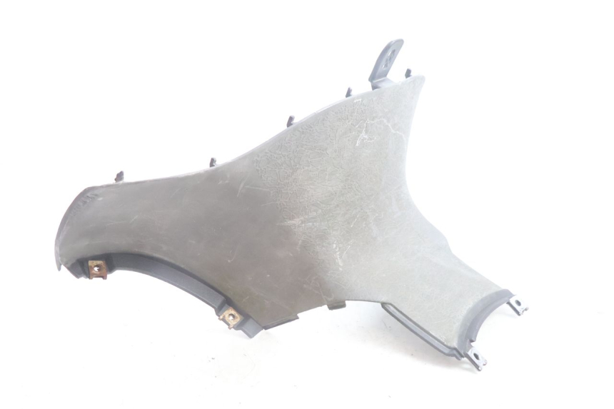 photo de JUNÇÃO DO DESCANSO DE PÉ APRILIA SCARABEO GT 125 (1999 - 2007) - Zoom do estado de desgaste