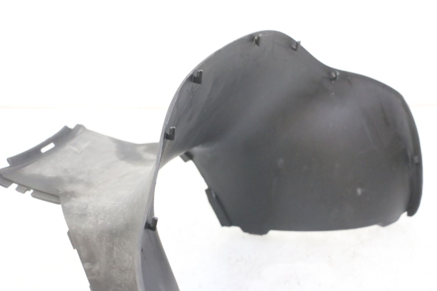 photo de JUNÇÃO DO APOIO PARA OS PÉS APRILIA SCARABEO GT TOURING 125 (1999 - 2005) - Zoom do estado de desgaste