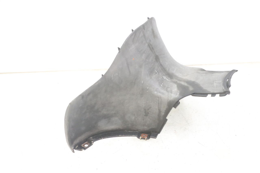 photo de JUNÇÃO DO APOIO PARA OS PÉS APRILIA SCARABEO GT TOURING 125 (1999 - 2005) - Pontos de fixação