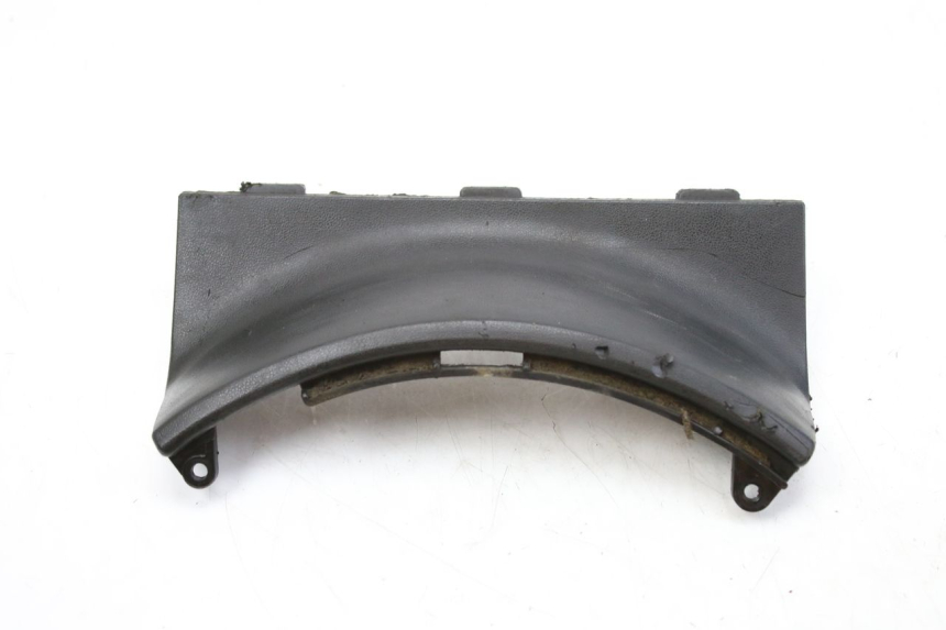 photo de JUNÇÃO DO APOIO PARA OS PÉS KYMCO SENTO 100 (2008 - 2013) - Outro ângulo de visão