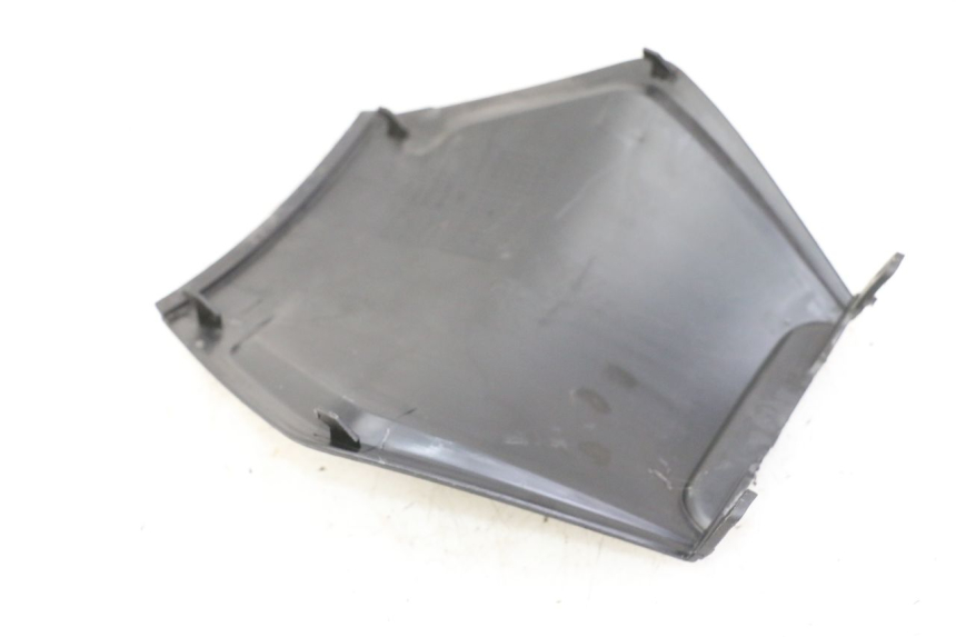 photo de JUNÇÃO DO DESCANSO DE PÉ APRILIA SXR 50 (2021 - 2023) - Outro ângulo de visão