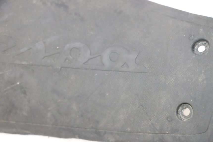 photo de JUNÇÃO DO DESCANSO DE PÉ PIAGGIO VESPA PRIMAVERA 2T 50 (2013 - 2018) - Pontos de fixação