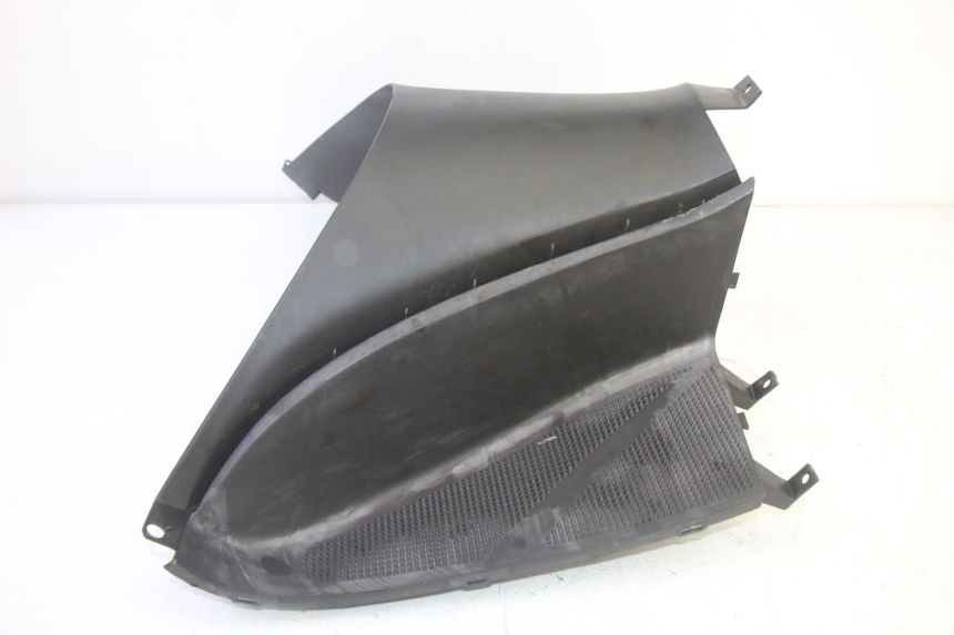photo de JUNÇÃO DO DESCANSO DE PÉ YAMAHA YP MAJESTY 125 (2002 - 2006) - Detalhe da peça