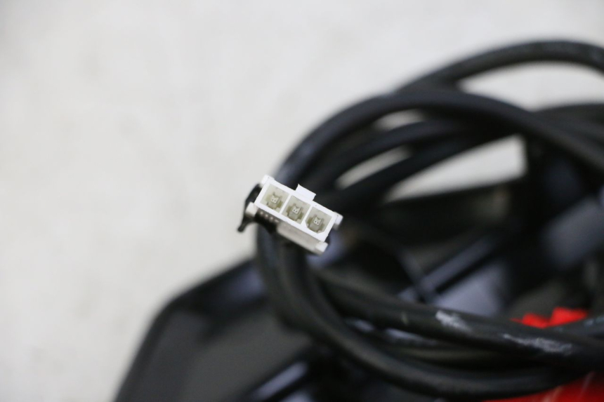 photo de JUNÇÃO DO DESCANSO DE PÉ SEGWAY NINEBOT ZT3 PRO 1 - Vista geral