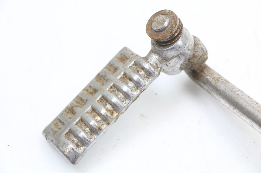 photo de PEDALINHA JONWAY AZTRAL 125 (2008 - 2017) - Detalhe da peça