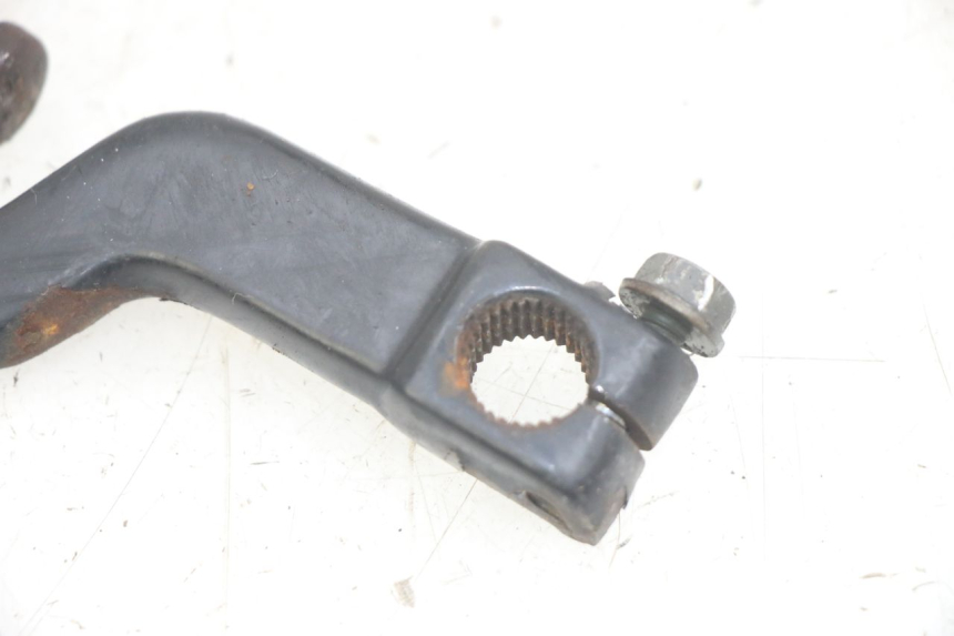 photo de PEDALINHA PEUGEOT KISBEE 4T 50 (2010 - 2017) - Outro ângulo de visão