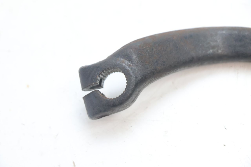 photo de CHUTE FYM SCOOTERONE 125 (2006 - 2008) - Detalhe da peça