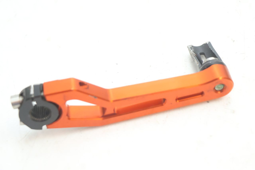 photo de PEDALINHA PEUGEOT VIVACITY 50 (2004 - 2009) - Pontos de fixação