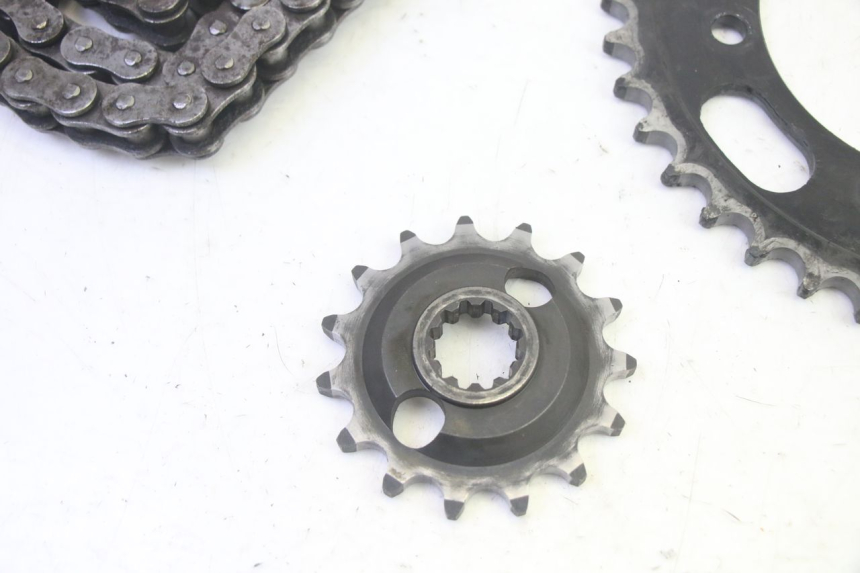 photo de KIT DE CORRENTE KAWASAKI GPZ RX 1000 (1986 - 1988) - Ampliação técnica