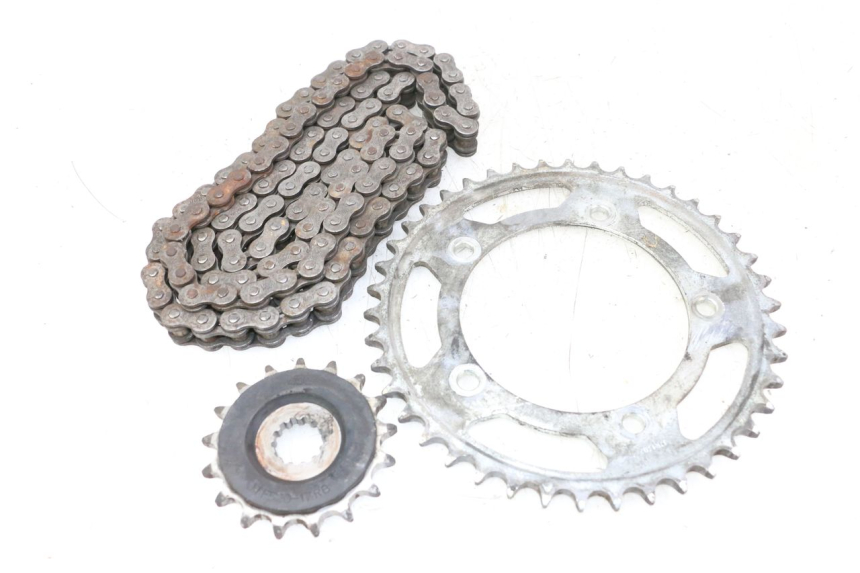 photo de KIT DE CORRENTE SUZUKI GSR 750 (2011 - 2017) - Estado da superfície