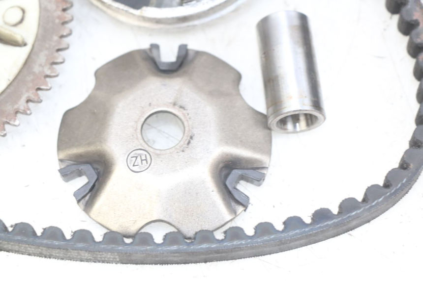 photo de KIT EMBREAGEM VARIADOR KREIDLER FLORY CLASSIC 4T 50 (2013 - 2023) - Detalhes característicos
