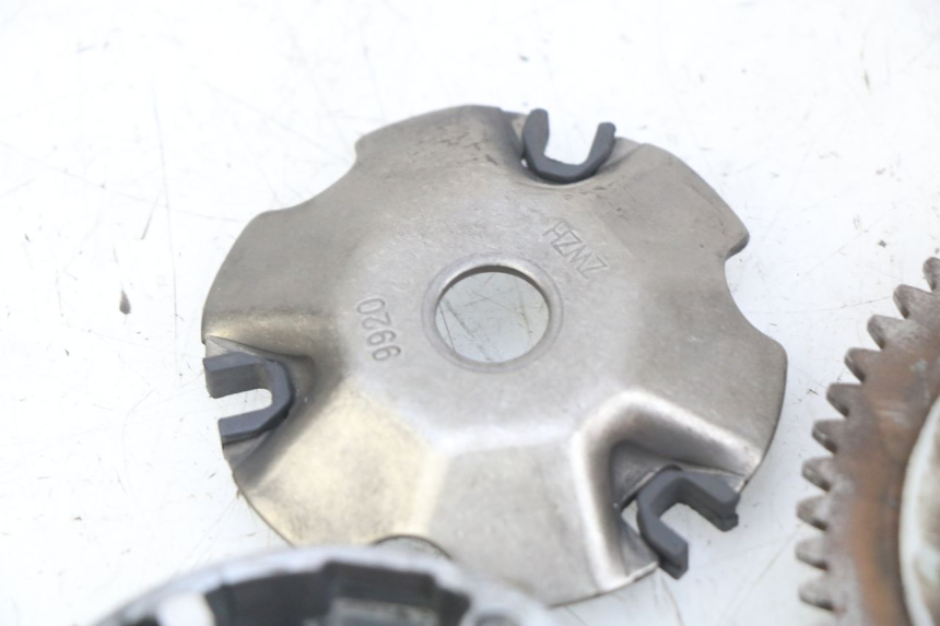 photo de KIT EMBREAGEM VARIADOR UNIVERSAL BIKE RETRO 50 (2019 - 2023) - Detalhes característicos