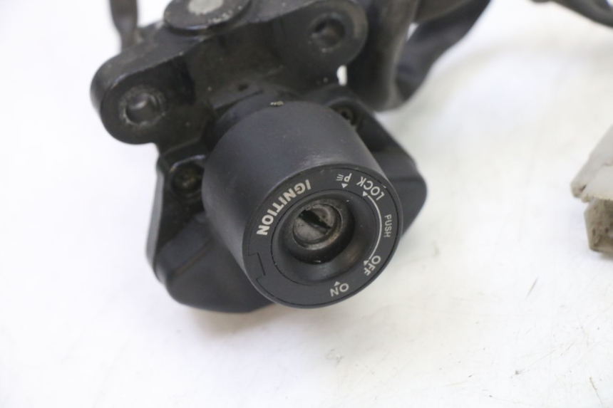 photo de KIT FECHADURA CHAVE CDI NEIMAN YAMAHA FJR ABS 1300 (2006 - 2012) - Zoom do estado de desgaste