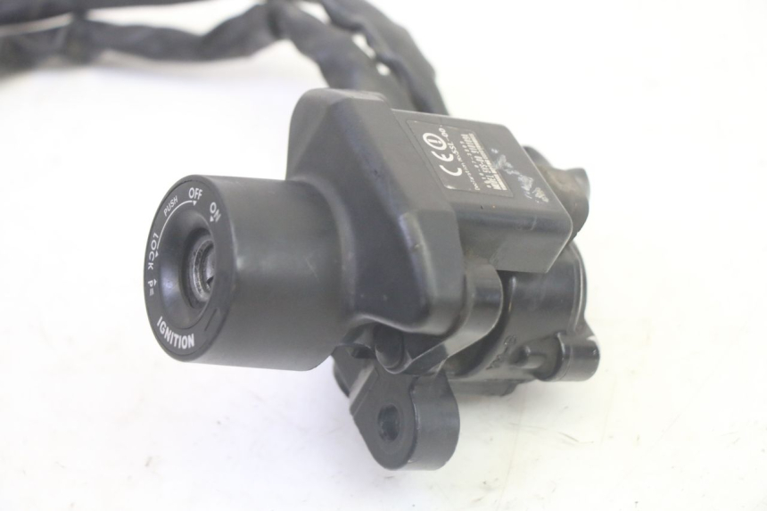 photo de KIT FECHADURA CHAVE CDI NEIMAN YAMAHA FJR ABS 1300 (2006 - 2012) - Outro ângulo de visão