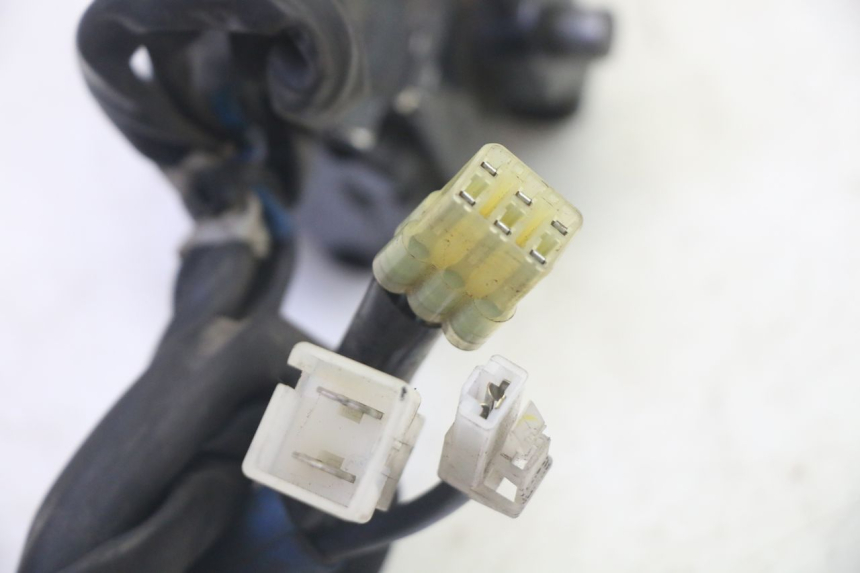photo de KIT FECHADURA CHAVE CDI NEIMAN YAMAHA FZ6 N FAZER 600 (2004 - 2006) - Pontos de fixação