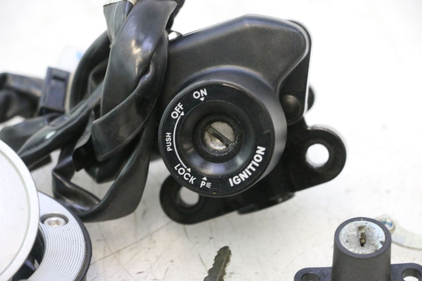 photo de KIT FECHADURA CHAVE CDI NEIMAN YAMAHA FZ8 800 (2010 - 2016) - Detalhe da peça