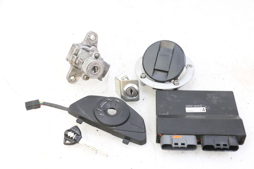photo de KIT FECHADURA CHAVE CDI NEIMAN SUZUKI GSR 750 (2011 - 2017) - Vista principal