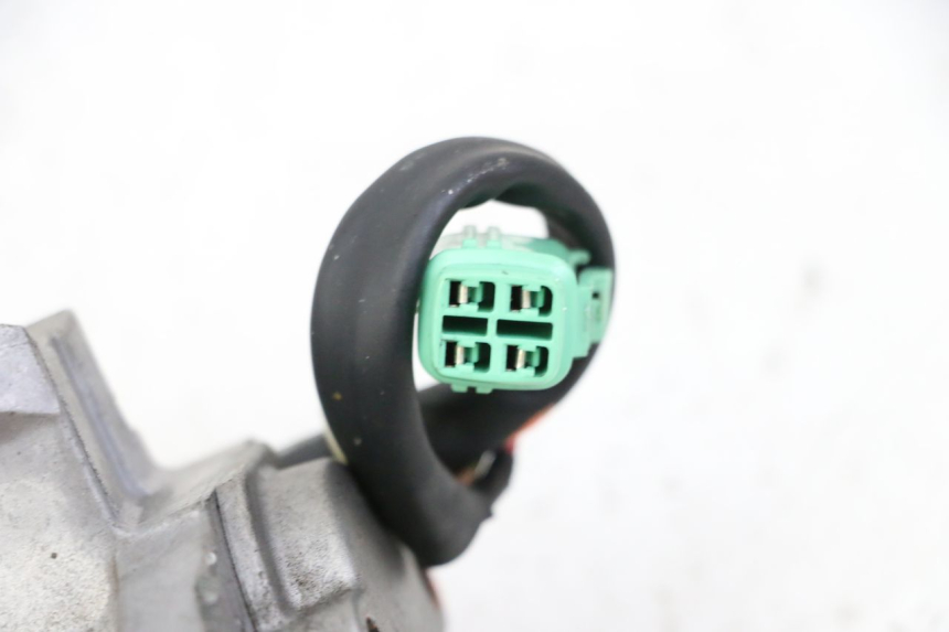 photo de KIT FECHADURA CHAVE CDI NEIMAN SUZUKI GSR 750 (2011 - 2017) - Zoom do estado de desgaste