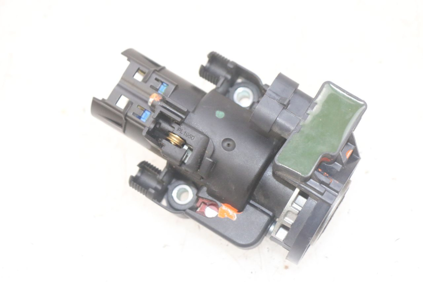 photo de KIT FECHADURA CHAVE CDI NEIMAN PIAGGIO MP3 HPE 300 (2019 - 2026) - Imagem adicional