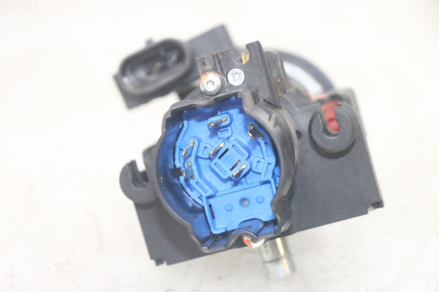 photo de KIT FECHADURA CHAVE CDI NEIMAN PIAGGIO MP3 HPE 300 (2019 - 2026) - Estrutura - ampliação