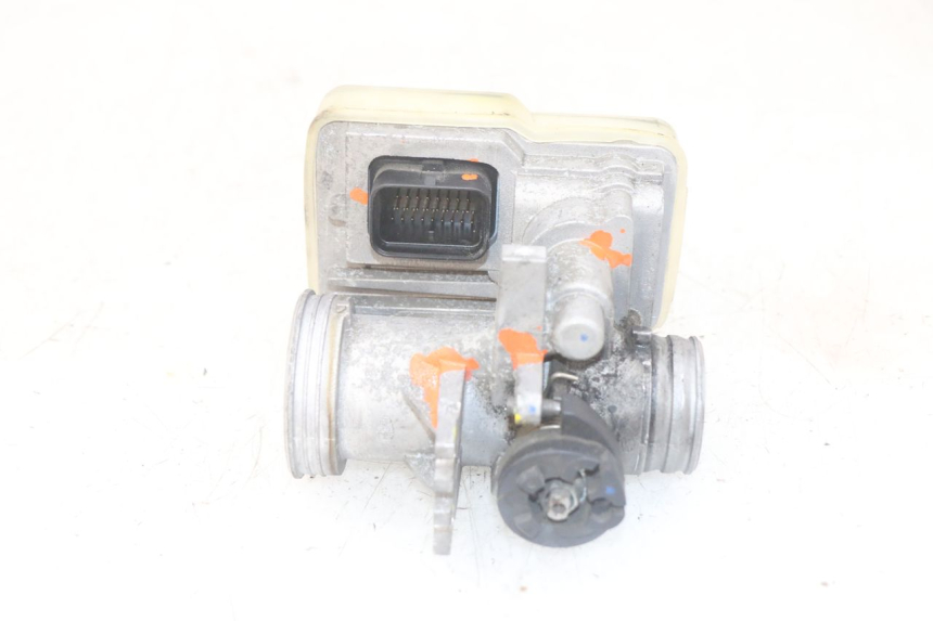 photo de KIT FECHADURA CHAVE CDI NEIMAN PIAGGIO MP3 HPE 300 (2019 - 2026) - Outro ângulo de visão