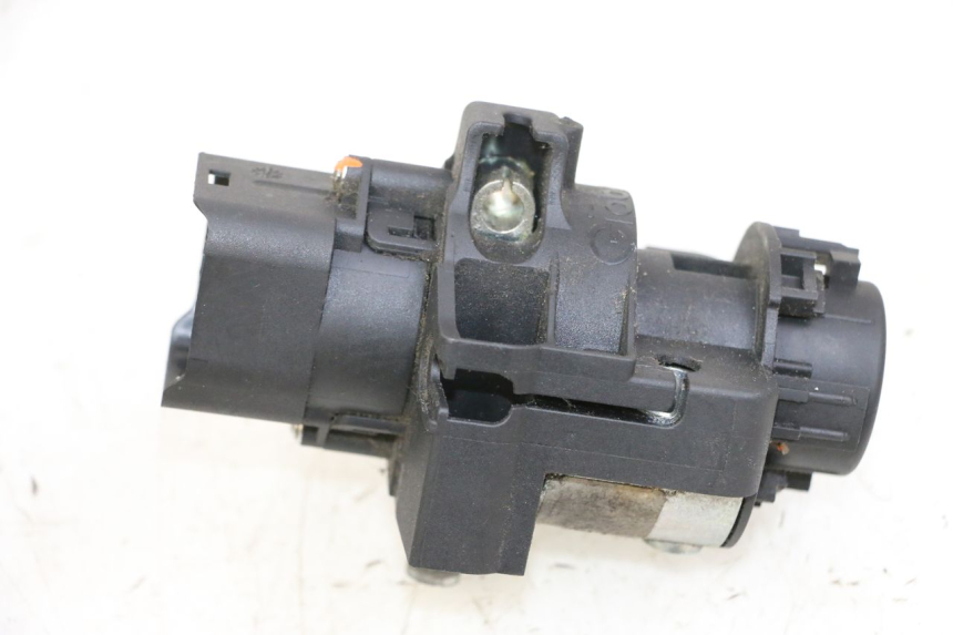 photo de KIT FECHADURA CHAVE CDI NEIMAN PIAGGIO MP3 500 (2014 - 2017) - Marcações e referências