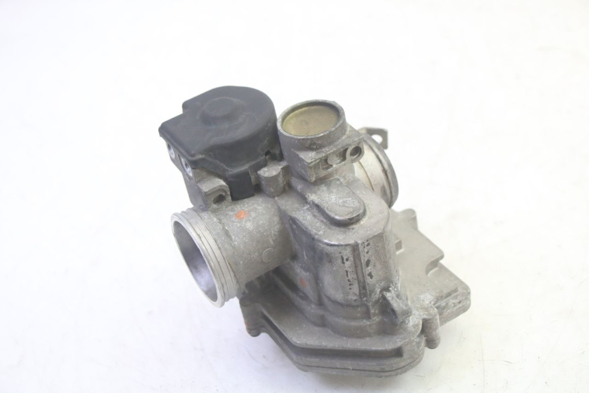 photo de KIT FECHADURA CHAVE CDI NEIMAN PIAGGIO MP3 500 (2016 - 2018) - Vista de perto