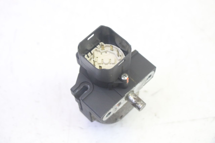 photo de KIT FECHADURA CHAVE CDI NEIMAN PIAGGIO MP3 RL 250 (2006 - 2010) - Vista de perto