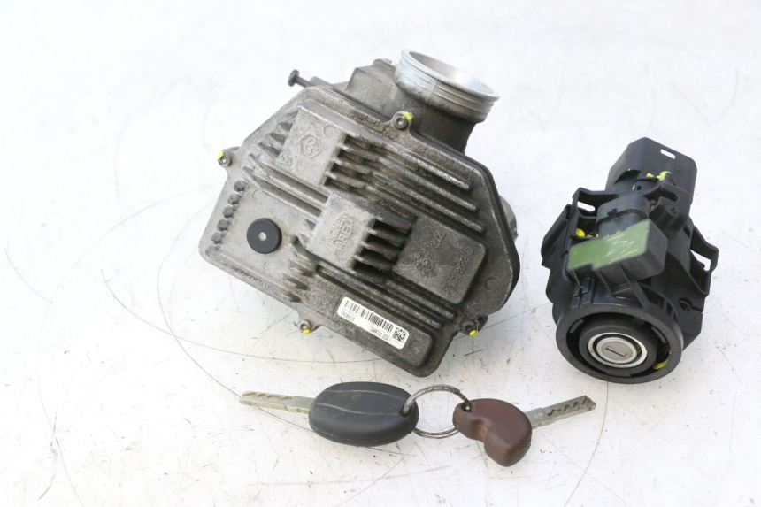 photo de KIT FECHADURA CHAVE CDI NEIMAN PIAGGIO MP3 500 (2016 - 2018) - Peça verificada
