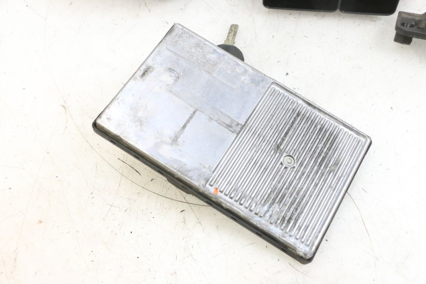 photo de KIT FECHADURA CHAVE CDI NEIMAN BMW R RT ABS 1200 (2010 - 2014) - Estrutura - ampliação