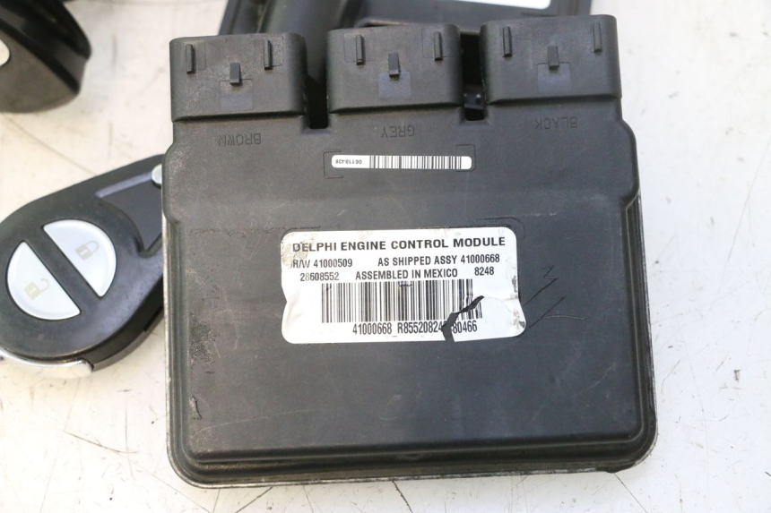 photo de KIT FECHADURA CHAVE CDI NEIMAN HARLEY DAVIDSON ROAD GLIDE FLTRXSE 1920 (2018 - 2022) - Vista principal
