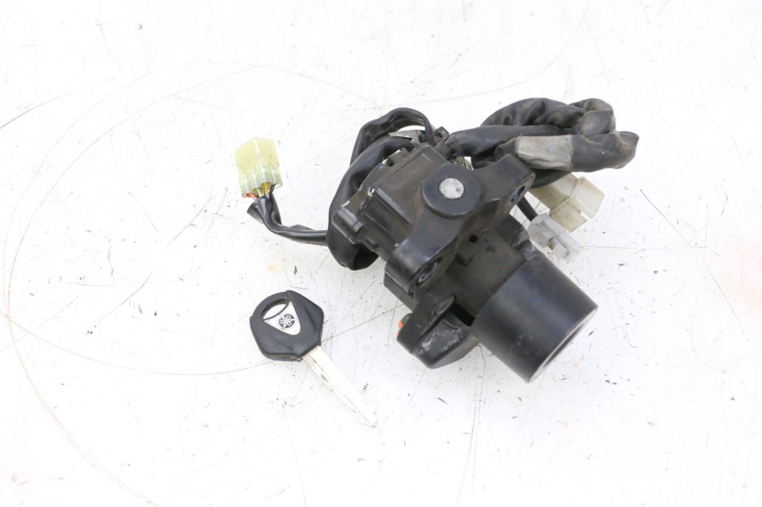 photo de KIT FECHADURA CHAVE CDI NEIMAN YAMAHA TDM ABS 900 (2002 - 2014) - Outro ângulo de visão