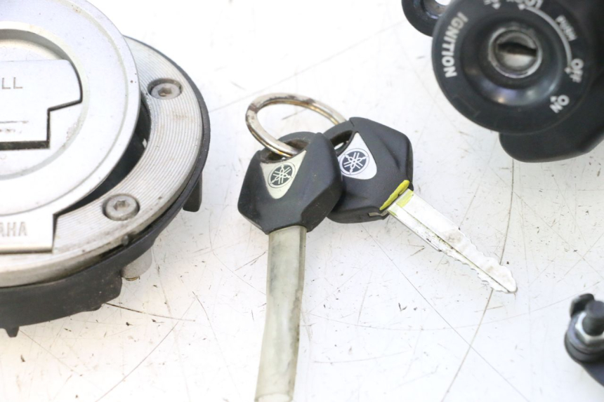 photo de KIT FECHADURA CHAVE CDI NEIMAN YAMAHA TDM ABS 900 (2002 - 2014) - Zoom do estado de desgaste