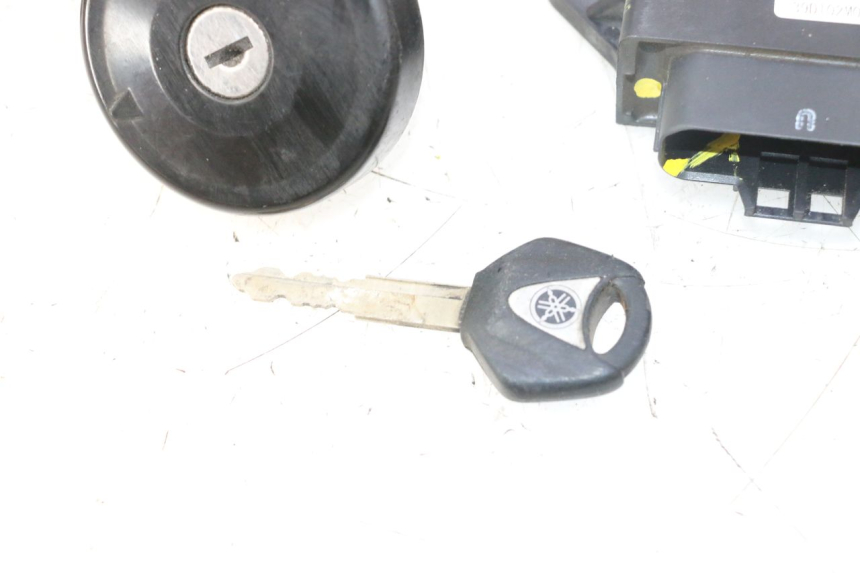 photo de KIT FECHADURA CHAVE CDI NEIMAN YAMAHA X-MAX XMAX 125 (2010 - 2013) - Detalhe da peça