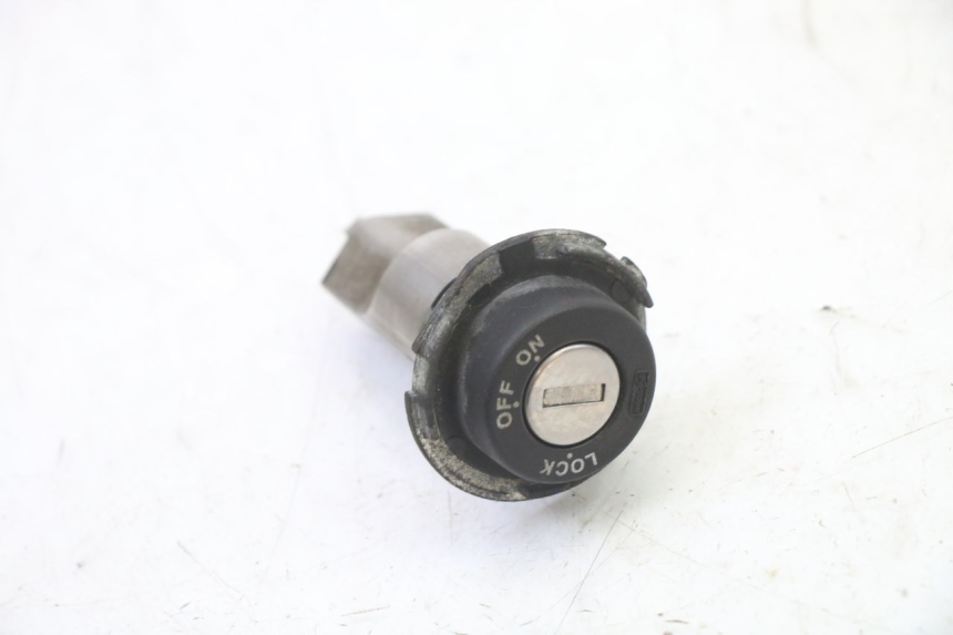 photo de KIT FECHADURA CHAVE CDI NEIMAN PIAGGIO X9 EVOLUTION 125 (2003 - 2007) - Marcações e referências