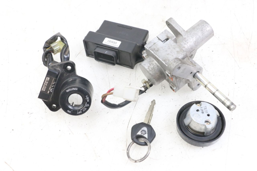 photo de KIT FECHADURA CHAVE CDI NEIMAN YAMAHA XMAX X-MAX 125 (2006 - 2009) - Detalhe da peça