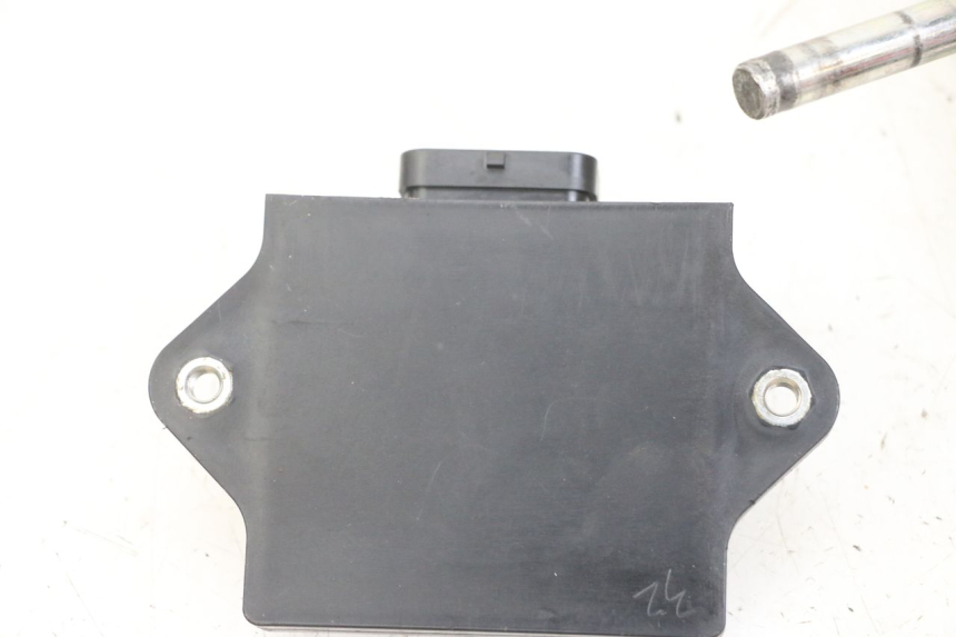 photo de KIT FECHADURA CHAVE CDI NEIMAN YAMAHA XMAX X-MAX 125 (2006 - 2009) - Pontos de fixação
